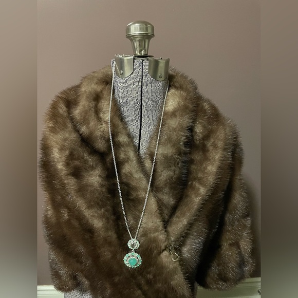 Long necklace - Picture 2 of 2